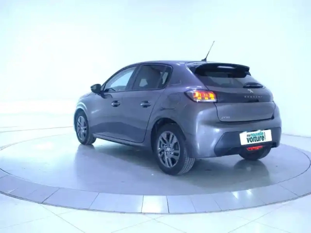 Peugeot 208 puretech 75 s&amp;s bvm5 — photo 28