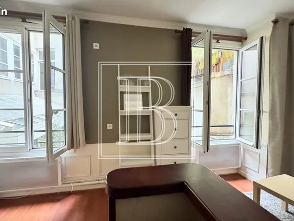 Studio 1 pièce 18 m²