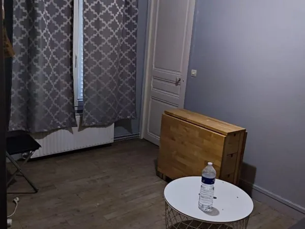 Beau 2P meublé 30m² refait à neuf décoré avec goût