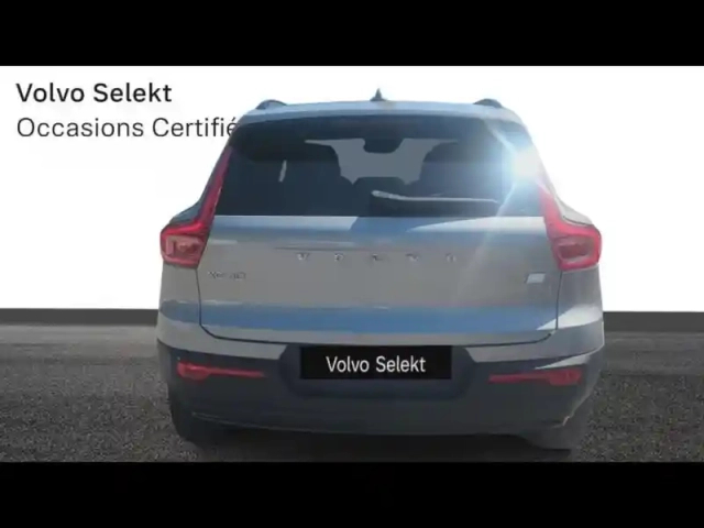 Volvo Xc40 t5 recharge 180 + 82ch ultimate dct 7 — photo 10