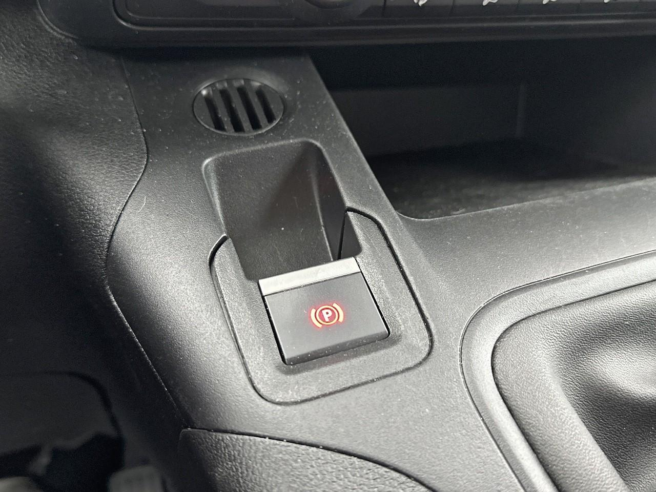 Citroën Berlingo van m 650 puretech 110 s&s bvm6 — photo 28