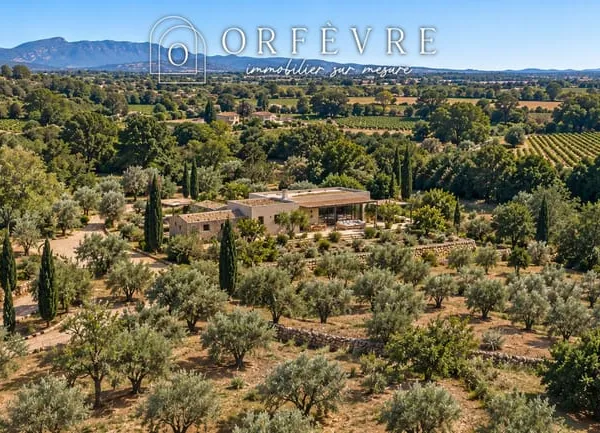 Domaine 6 pièce(s) 180 m2 15000m² de terres