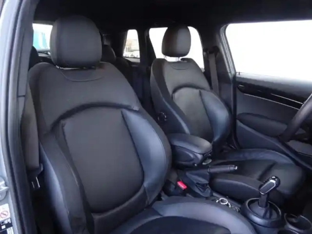 Mini Mini 5 portes cooper 136ch edition premium bva7 — photo 9
