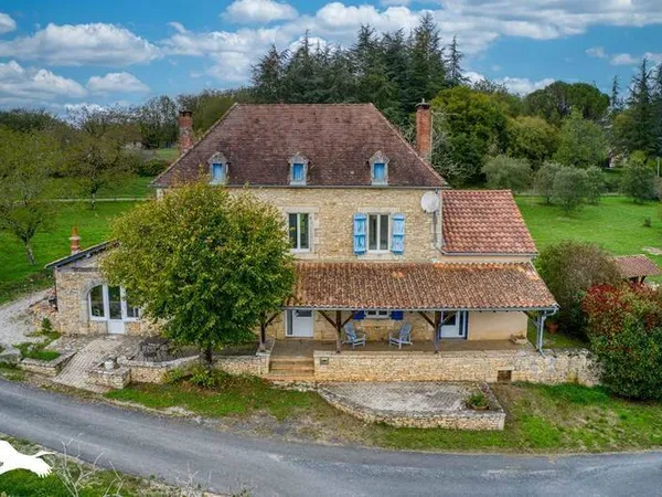 Maison 5 pièces 230 m²
