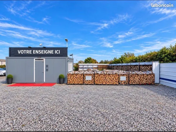 TERRAIN PROFESSIONNEL 550 m² + BUREAU + RAYONNAGES — MONTDIDIER