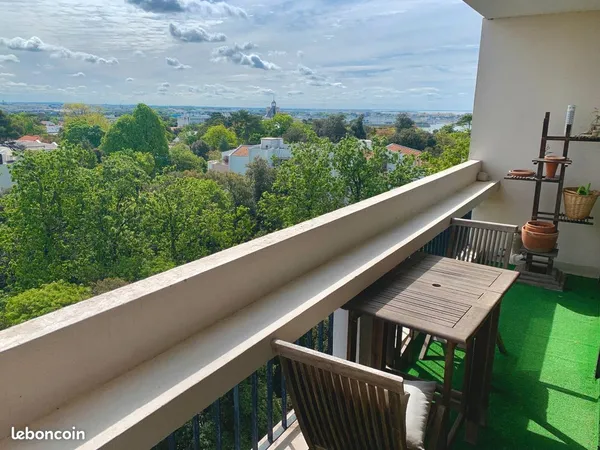 Appartement 3 chambres - parc franck delmas avec vue sur la ville