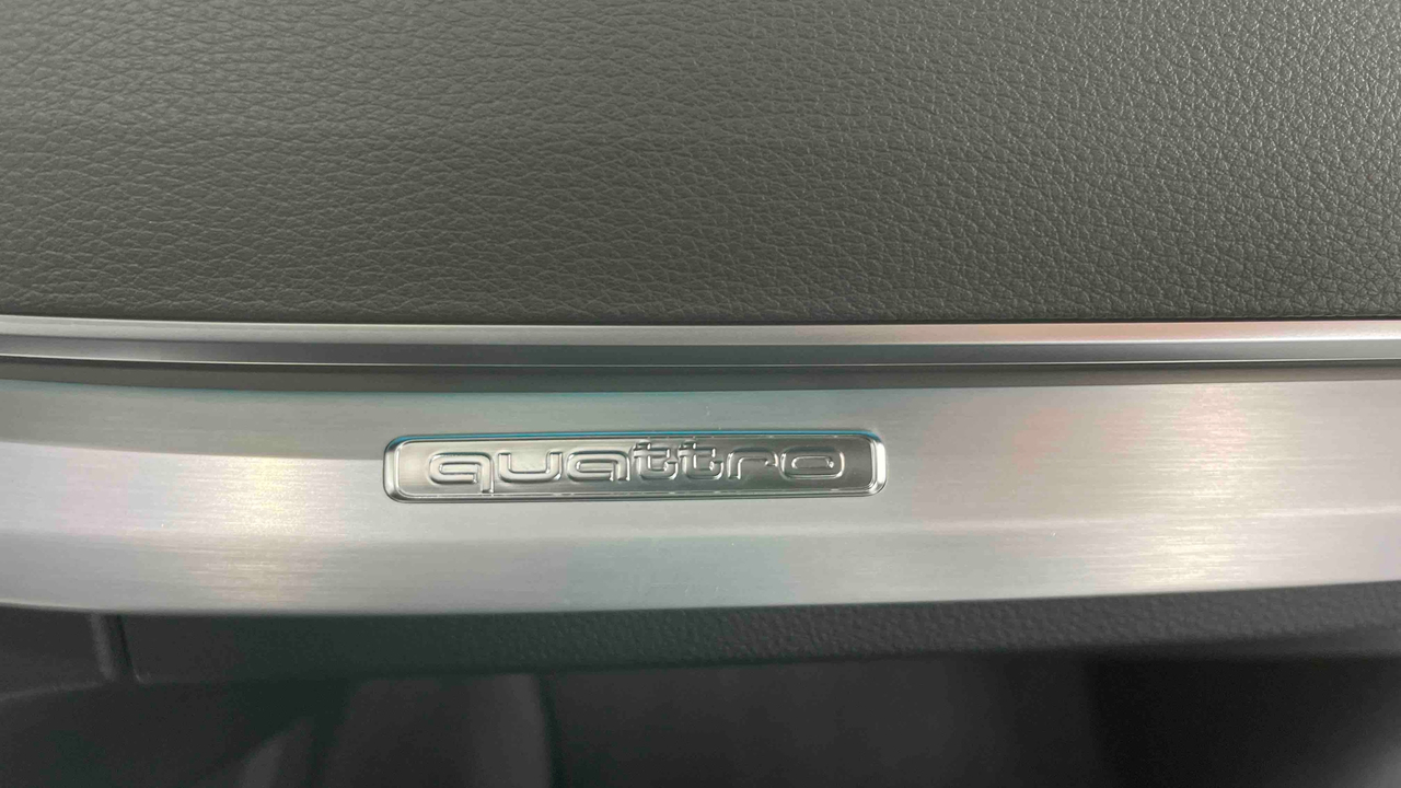 Audi Q5 Sportback 50 TFSIe 299 S tronic 7 Quattro — photo 32