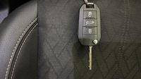 Opel Corsa 1.2 Turbo 100ch Elegance — photo 16