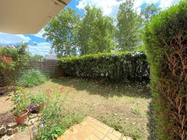 3 PIÈCES de 48m² + UNE TERRASSE ET UN JARDIN + PARKING - L'HERMITAGE