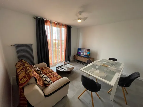 Appartement de deux chambres en colocation