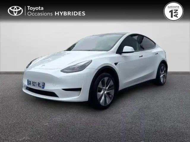 Tesla Model Y standard rwd — photo 2