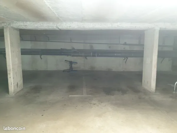 Parking Sous-Sol Sécurisé Badge 13,5m² Fac/Hôpital Timone