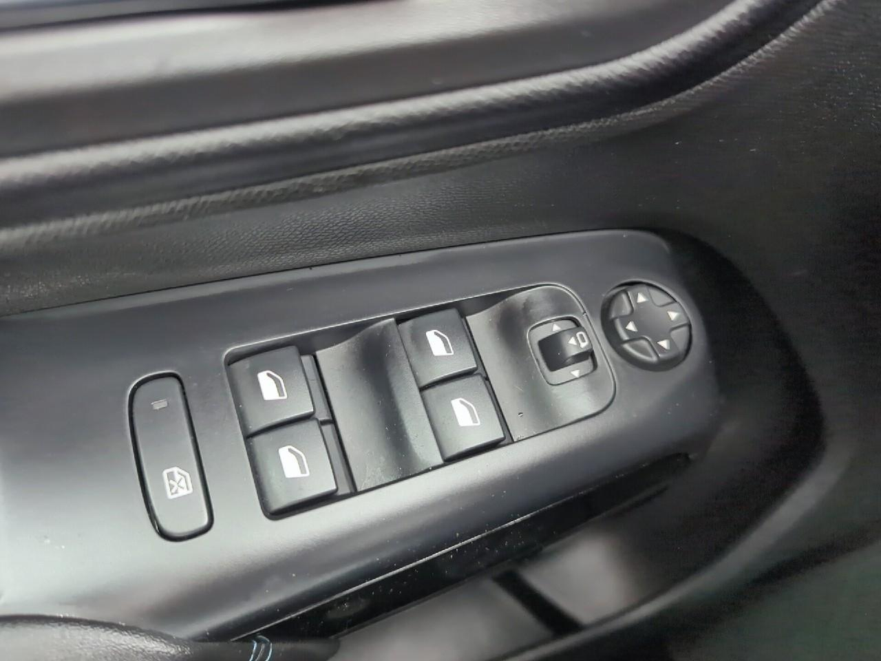 Citroën C5 Aircross hybride 136 e-dcs6 plus — photo 24