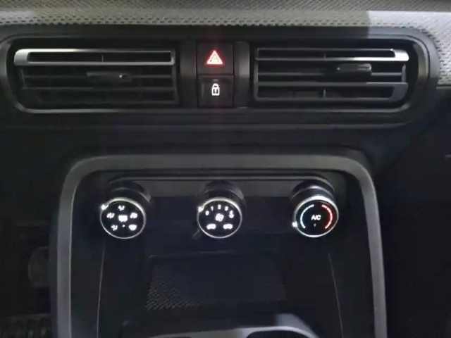 Citroën C3 turbo 100 ch manuelle — photo 22