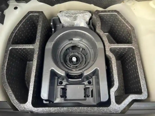 Peugeot 208 1.2 puretech 100ch s&amp;s style eat8 — photo 7