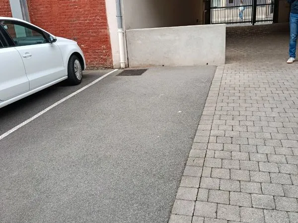 Loue place parking sécurisé