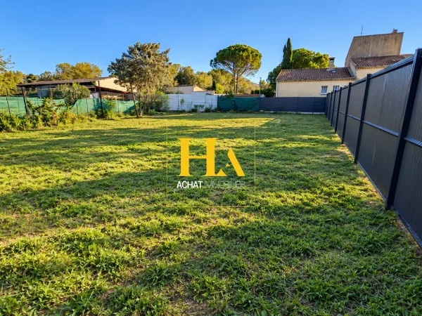 Terrain plat constructible - Chateauneuf du Rhône 473 m2