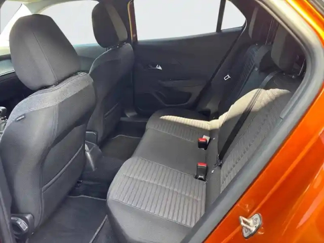 Peugeot 2008 puretech 100 s&amp;s bvm6 — photo 12