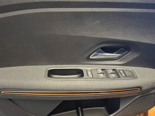 Dacia Sandero tce 90 — photo 16