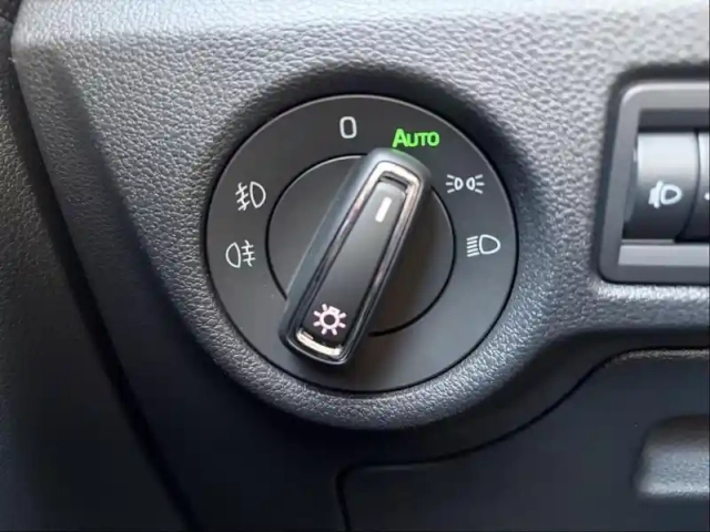 Skoda Scala 1.5 tsi 150ch ambition — photo 29