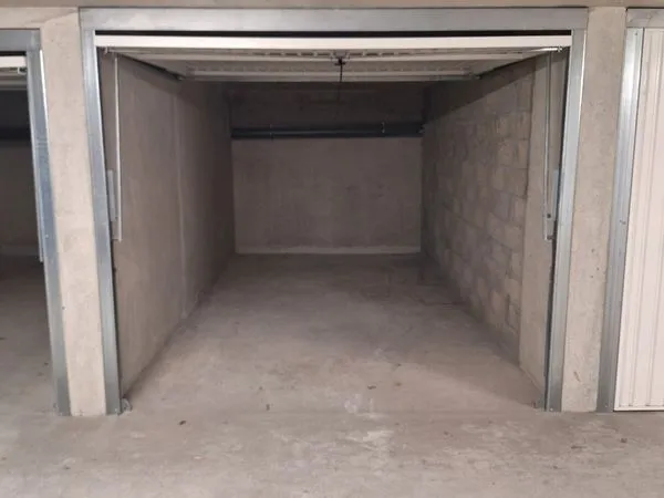 Garage/ Garde meuble