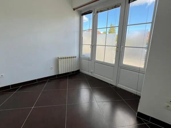 T2 de 35 m² en rez-de-chaussée - Disponible de suite