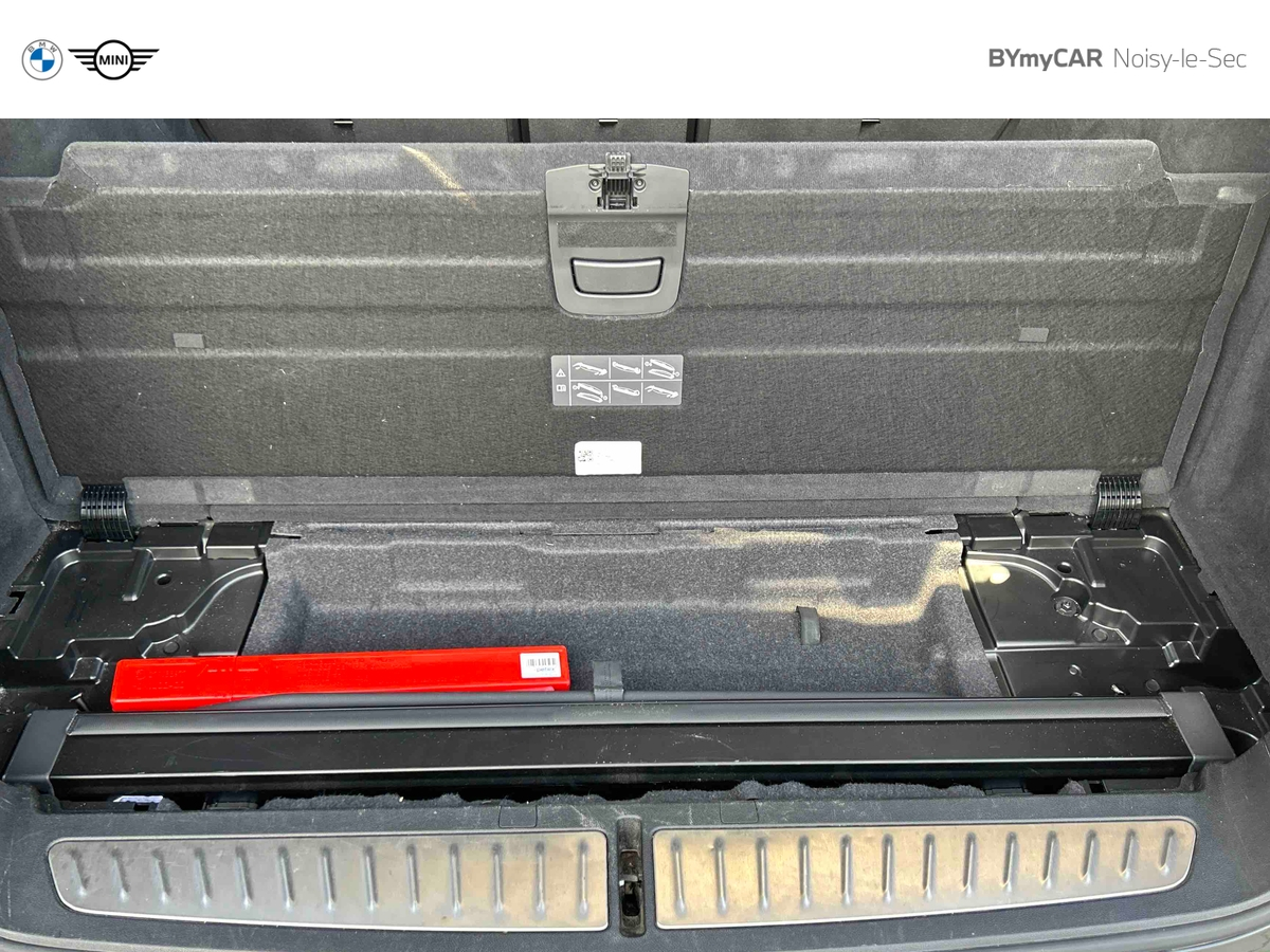 BMW Touring 520d TwinPower Turbo xDrive 190 ch BVA8 — photo 15