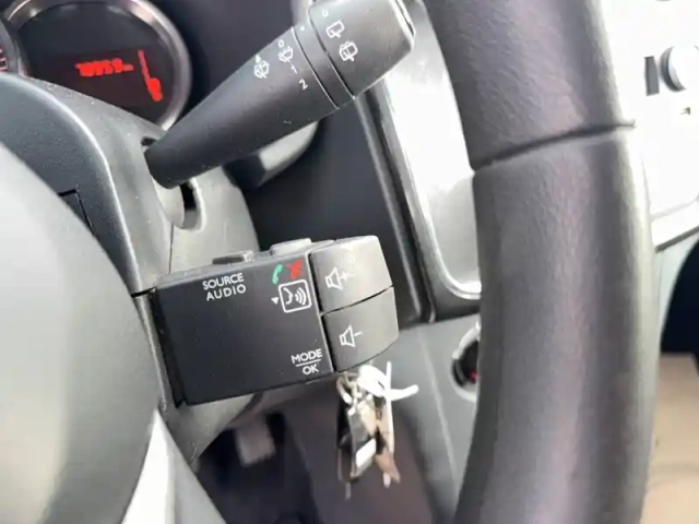 Dacia Sandero eco-g 100 — photo 102