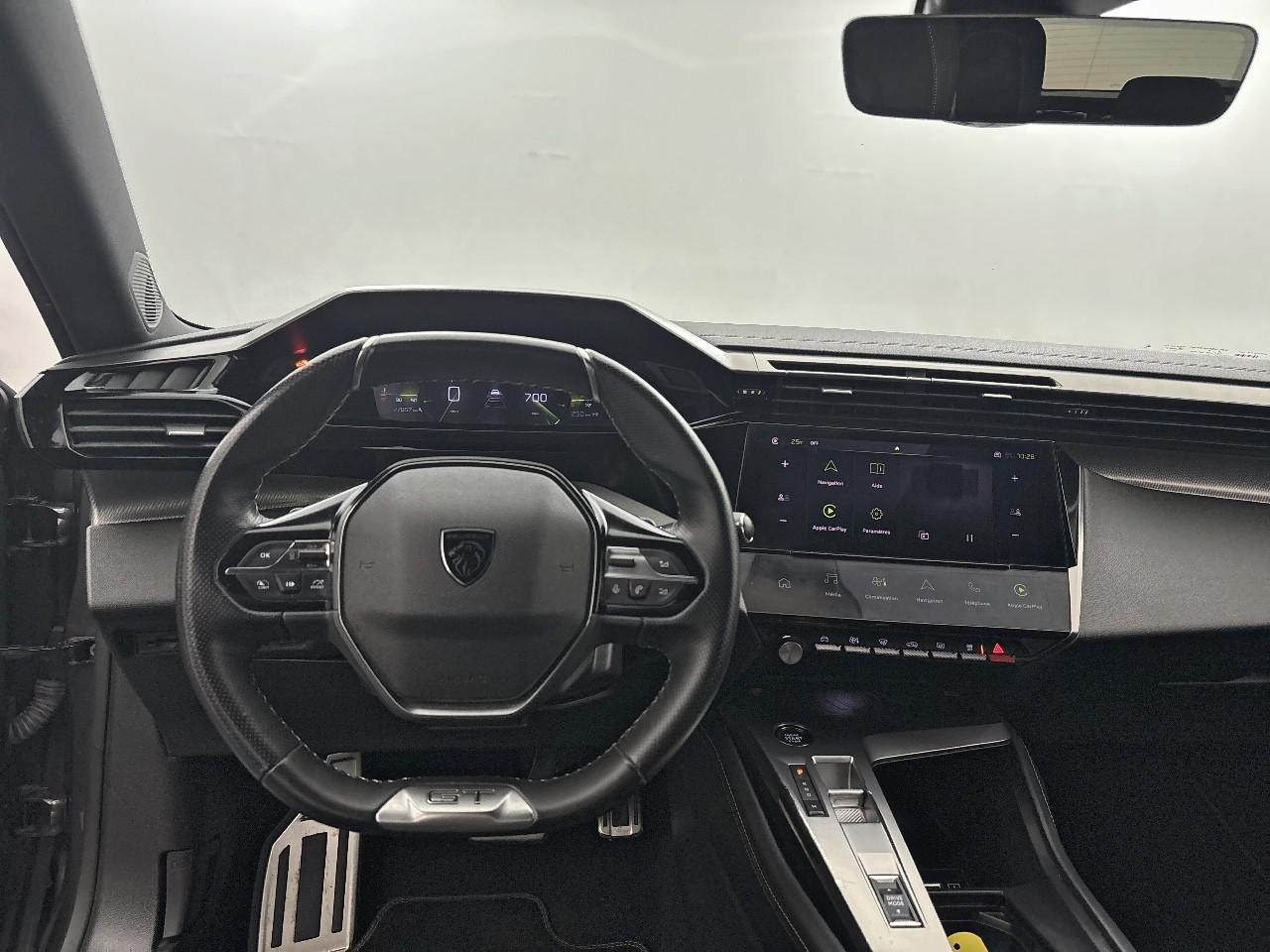 Peugeot 308 sw puretech 130ch s&s eat8 gt — photo 12