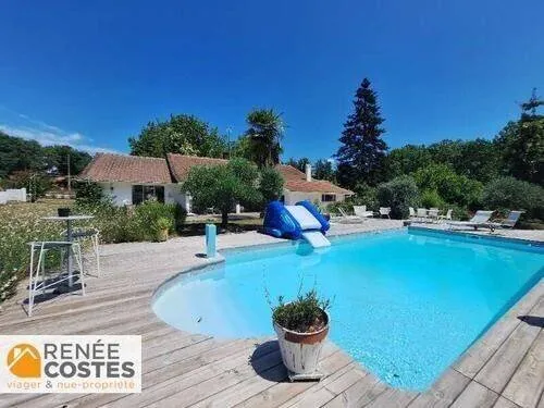 Maison 6 pièces 278 m²