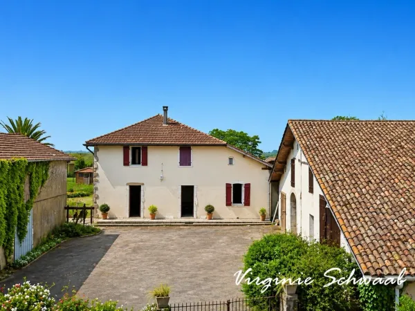 Maison 9 pièces 256 m²