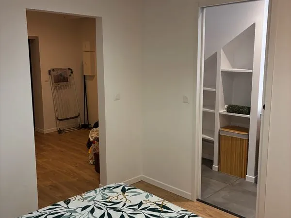 Grand F2 Meublé avec jardin partagé
