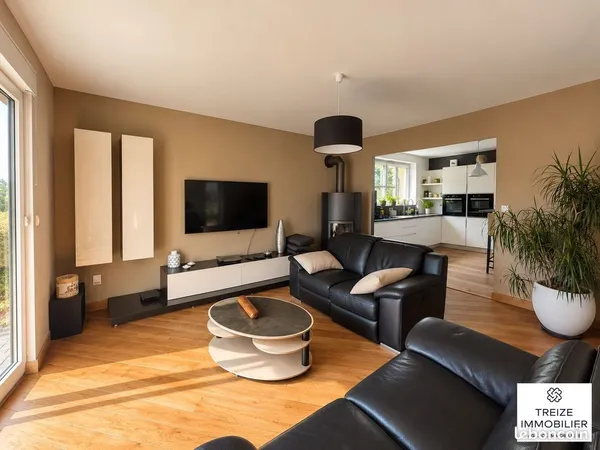 Maison 6 pièces 178 m²