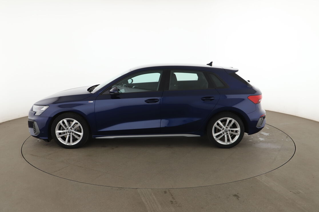 Audi A3 Sportback 35 TDI S Line S Tronic 7 — photo 2