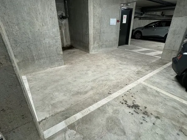 2 places de parking à louer