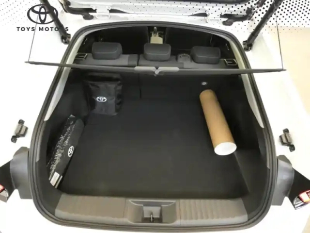 Toyota Prius hybride rechargeable 223ch design toit panor — photo 16