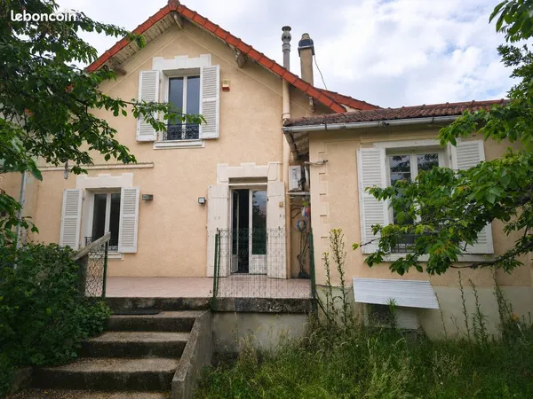 Créteil - Bords de Marne - Maison + annexe: près de 200 m² de potentiel
