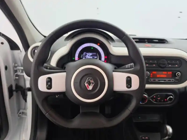 Renault Twingo iii e-tech — photo 114