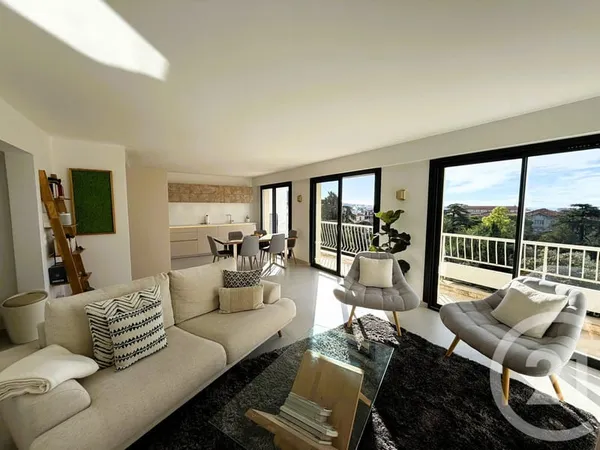 Appartement 3 pièces 74 m²