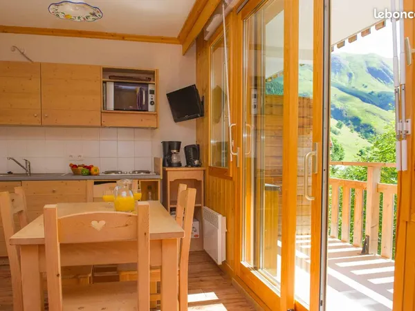 STUDIO 26m² avec parking couvert/fermé SAINT SORLIN D'ARVES