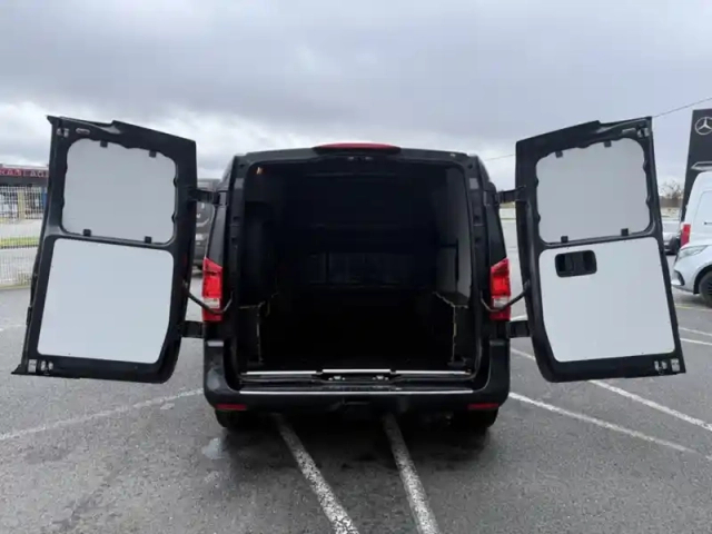 Mercedes Vito 114 cdi fourgon compact — photo 7