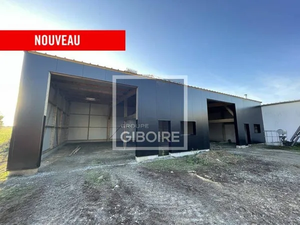 Entrepôt 250 m²