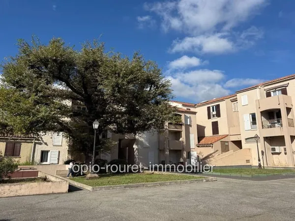 Studio 1 pièce 30 m²