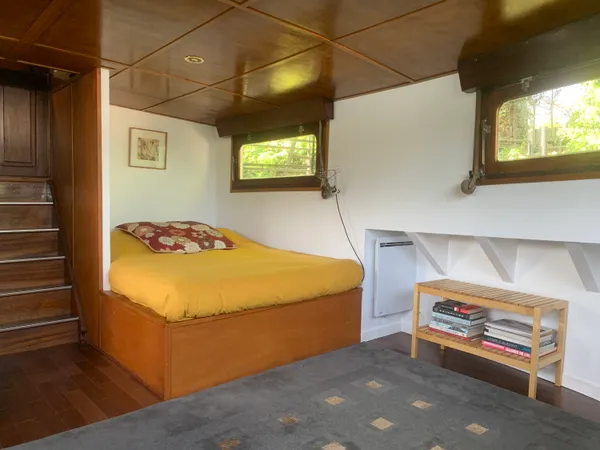 Loue chambre d'étudiante Suresnes à 100m de SKEMA