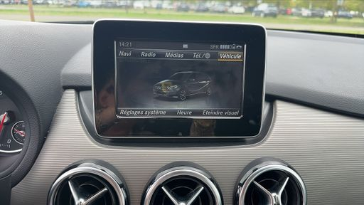 Mercedes Classe B 180 122 7G-DCT - Inspiration – 2018 – 89870 km – Essence – Boîte Automatique — photo 5