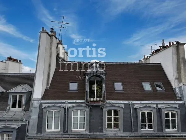 PARIS 6 - CHARMANT 2 PIÈCES, DERNIER ETAGE, DPE D