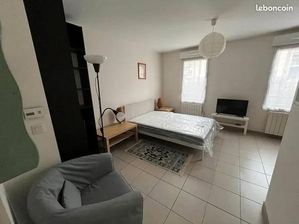 Studio meublé