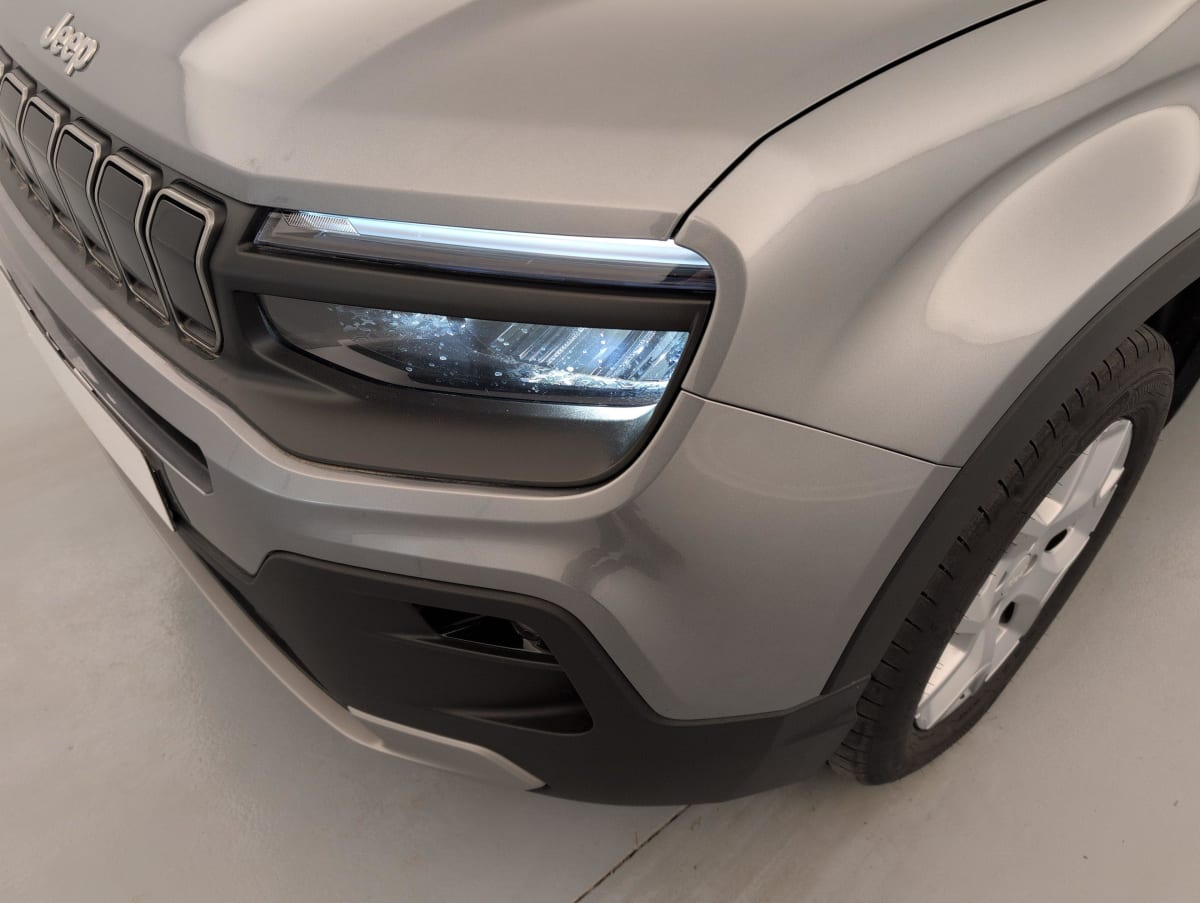 Jeep Avenger — photo 22