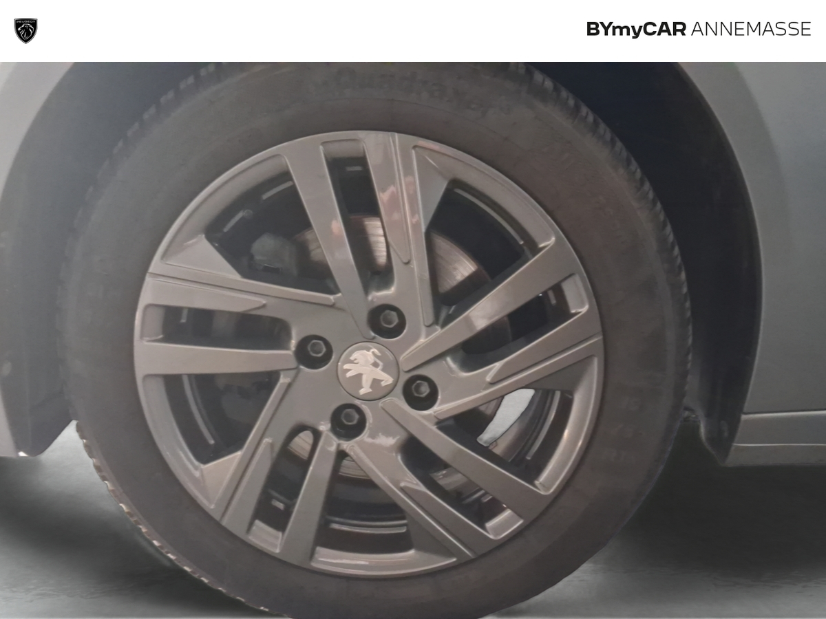 Peugeot 208 PureTech 100 S&amp;S EAT8 — photo 14