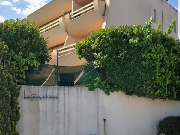 A louer Box en sous-sol à Antibes
